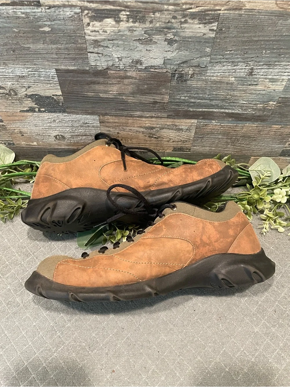 Y2K Oakley Software Nail Low Hiking Sneakers Size 11 Men's